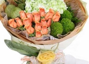 Hand wrapped bouquet, Alice Florist Taipei, Taiwan.-台北愛麗絲花坊. Alice Florist Taipei, Taiwan
